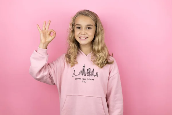 Young Beautiful Child Girl Standing Isolated Pink Background Doing Gesture — Stock Photo, Image