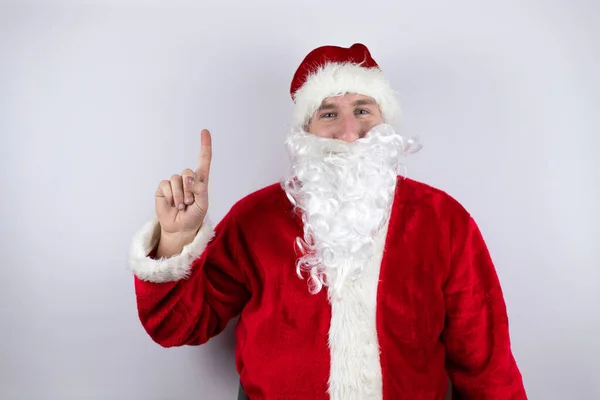 Hombre Vestido Como Santa Claus Pie Sobre Fondo Blanco Aislado — Foto de Stock