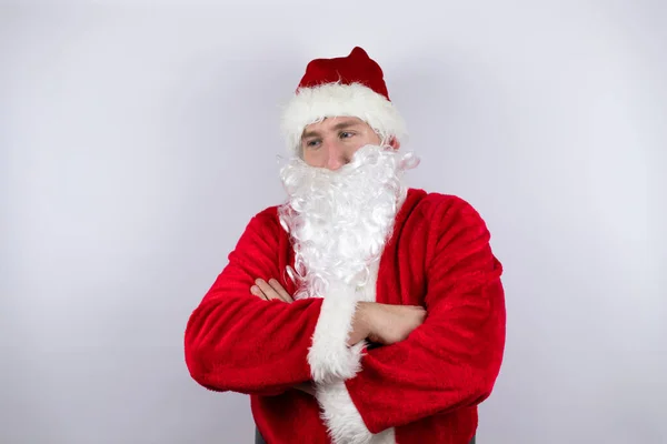 Man Verkleed Als Kerstman Staan Geïsoleerde Witte Achtergrond Denken Kijken — Stockfoto