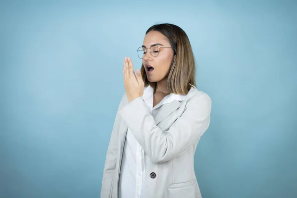 Young Business Woman Isolated Blue Background Bored Yawning Tired Covering — Stock Photo, Image