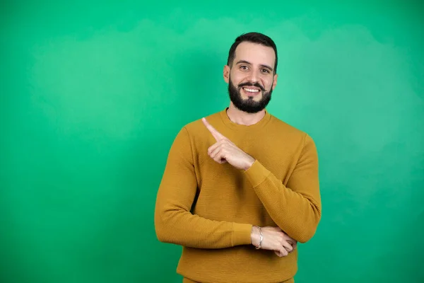 Bell Uomo Che Indossa Abiti Casual Sfondo Verde Isolato Che — Foto Stock