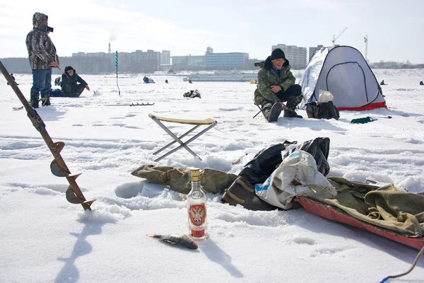 Winter fishing in Russia — Stock Photo, Image