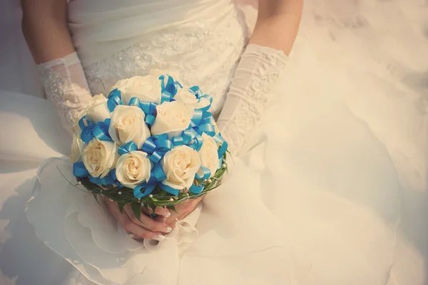 Bouquet in Bride hand — Stock Photo, Image