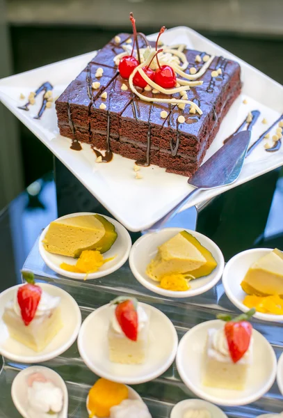 Chocolate cake and dessert — Stock Photo, Image