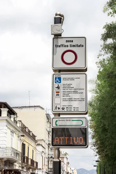 ZTL (sınırlı alan)