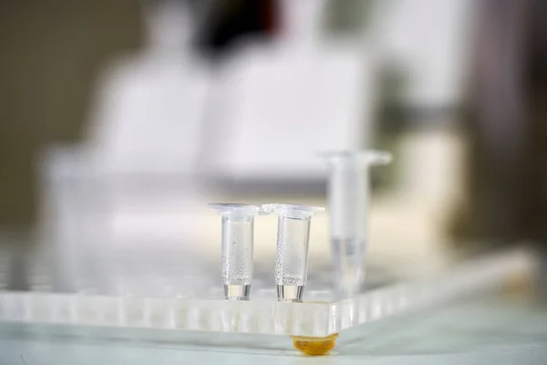 Klinikteki hastalarda grip ve koronavirüs testleri