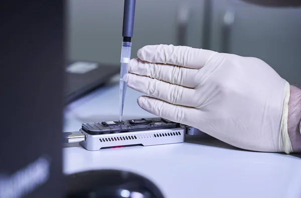 Klinikteki hastalarda grip ve koronavirüs testleri