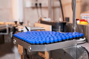 Hastalıklara karşı insanları test etmek için çeşitli ilaçların tıbbi üretimi