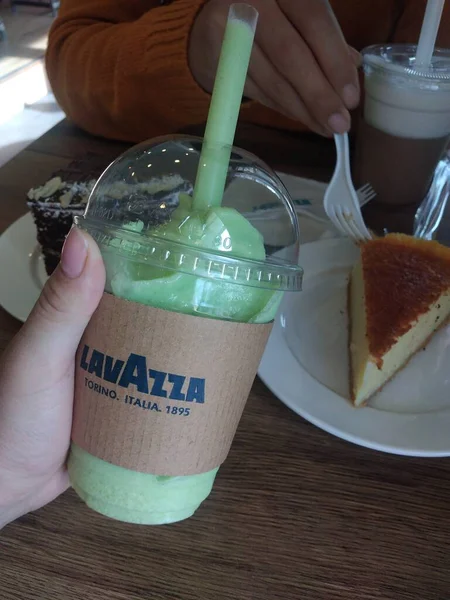 Kivili smoothie ile kahvaltı