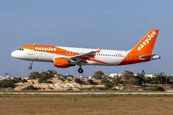 Luqa Malta Junio 2021 Easyjet Airline Airbus A320 214 Reg — Foto de Stock