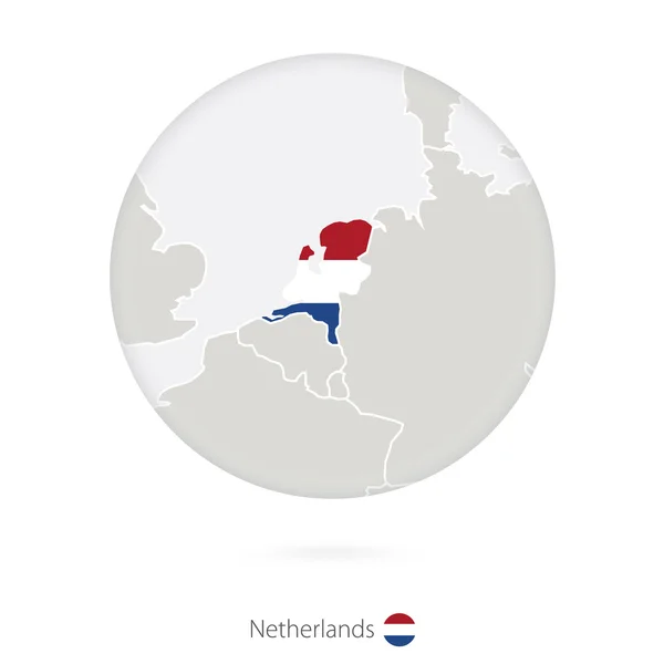 Karta över Nederländerna och nationella flagga i en cirkel. — Stock vektor