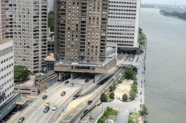 Roosevelt Adası tramvay Manhattan'dan görünümünü