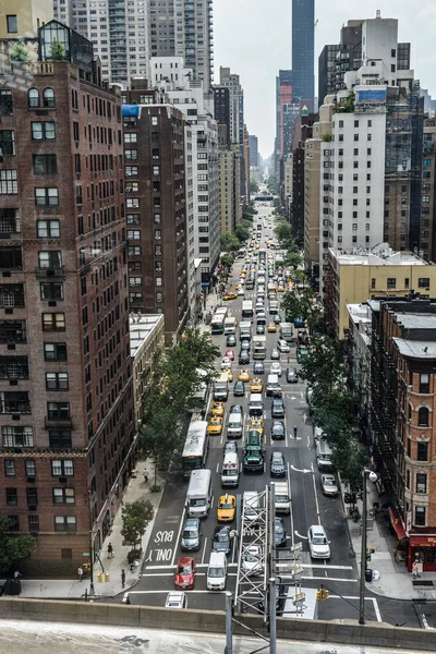 Дорожное движение в Манхэттене . — стоковое фото
