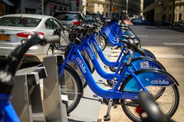 New York Manhattan şehir bisikleti istasyonu.