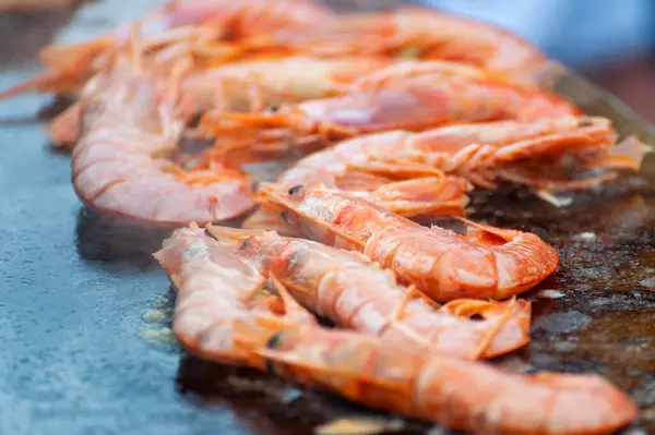 Street Food Festival Chef Cooking Delicious Shrimps Spit Outdoor Seafood — Stock Photo, Image