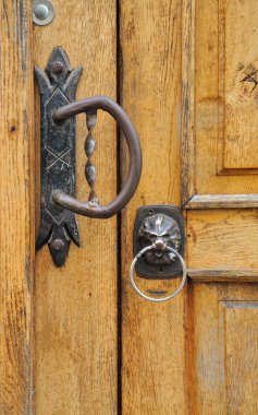 Ahşap kapılar üzerinde demir doorhandle