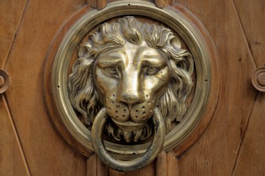  Aslan. Kapı tokmağı.