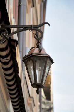 Eski sokak aydınlatma lambası