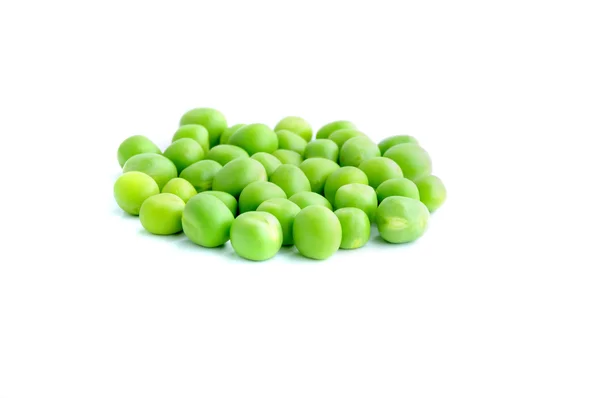 Fresh green peas isolated on a white background. Studio photo — Stock Photo, Image