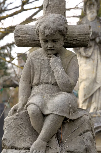 The statue of the boy. — Stock Photo, Image