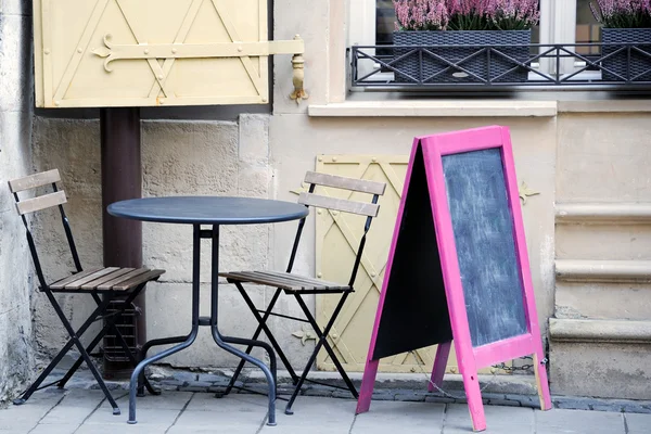 Kawiarnia na ulicy w mieście Lwowie — Zdjęcie stockowe