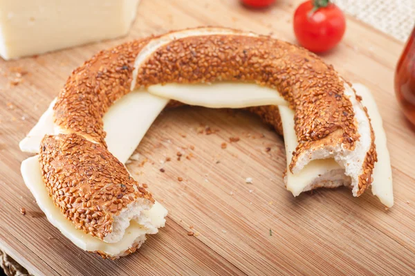 Simit sandviç