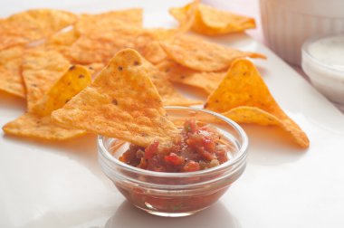 Tortilla fiş soslu