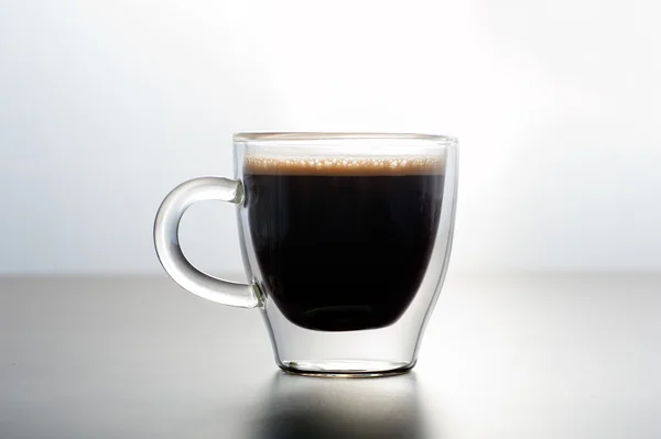 Espresso in glazen beker — Stockfoto
