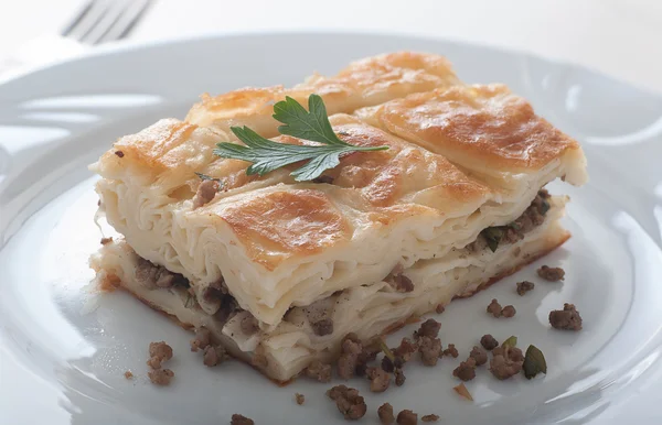 Türk börek - Su sarımsaklı havuç