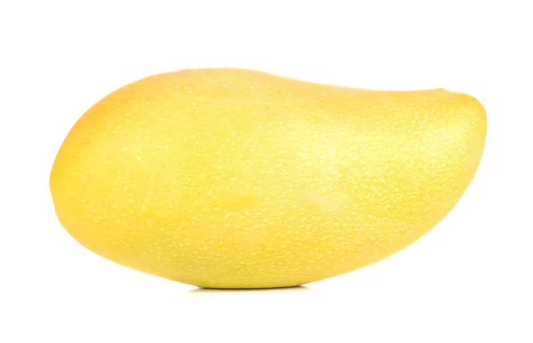 Jeden żółty mango na białym tle. — Zdjęcie stockowe