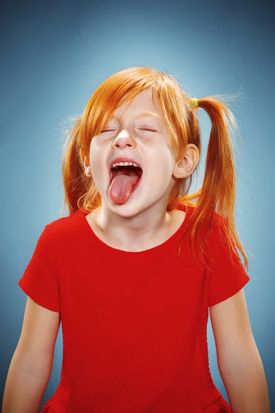 Wunderschönes Porträt eines glücklichen kleinen Mädchens lizenzfreie Stockbilder