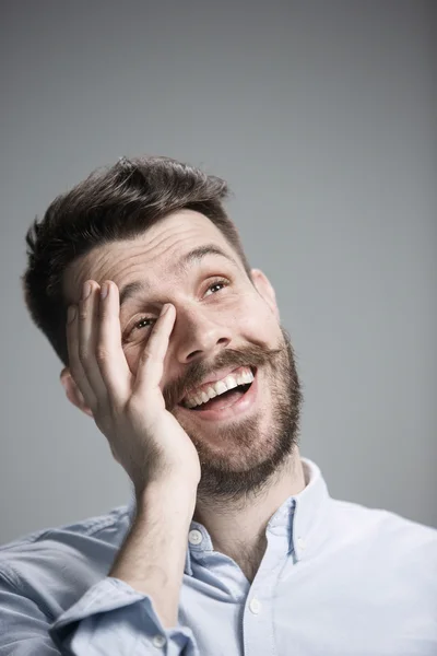 O jovem homem feliz — Fotografia de Stock