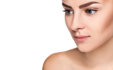 Cleanf taze cilt ile genç kadın güzel yüzü