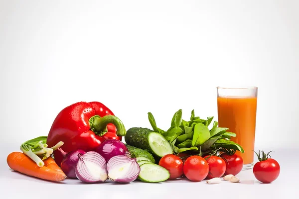 Légumes sur fond blanc — Photo