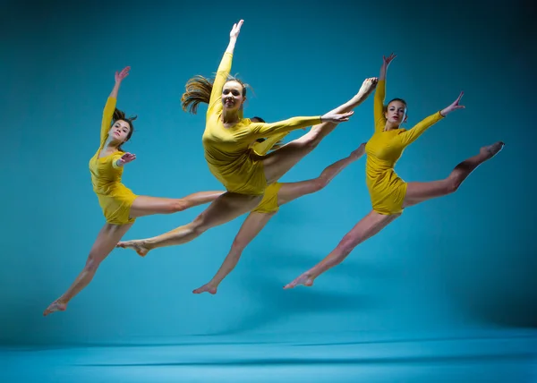 The modern ballet dancers — Stock Photo, Image