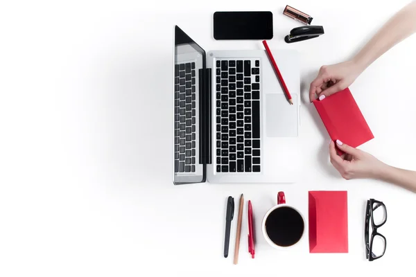 Local de trabalho no escritório. Tecnologia . — Fotografia de Stock