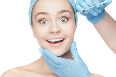 Çekici kadına şırınga yüzüne plastik cerrahi