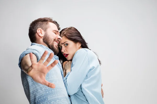 Emotionaler Gesichtsausdruck von Frau und Mann — Stockfoto