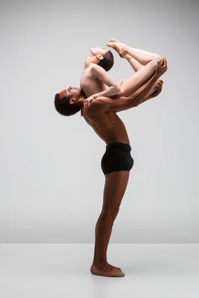 Ballet Duet Partnering @photographytiia | Dance duet poses, Dance duet,  Partner dance