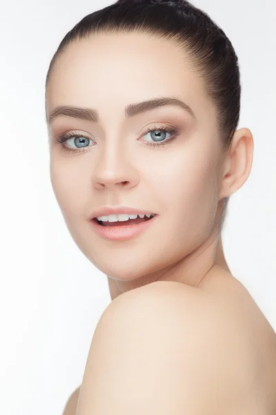 Cara de menina bonita. Pele perfeita — Fotografia de Stock