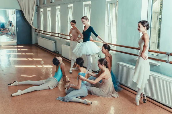 Сім балеринів балету — стокове фото