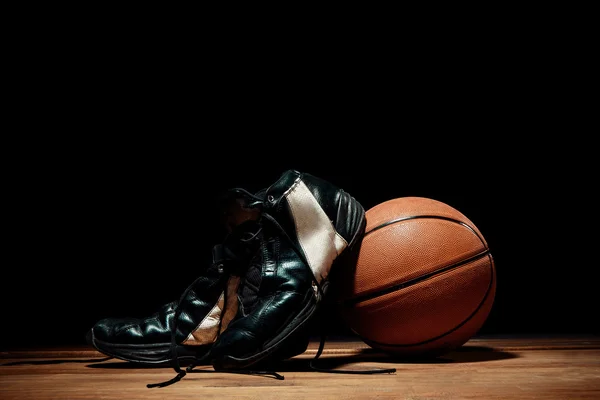 O equipamento de basquete — Fotografia de Stock