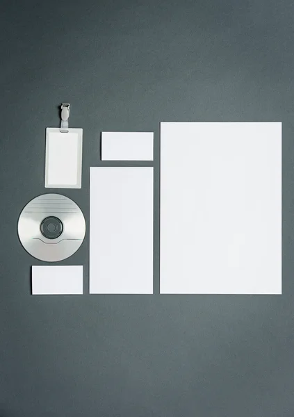 Образец бизнес-шаблона с карточками, бумагами, дисками . — стоковое фото