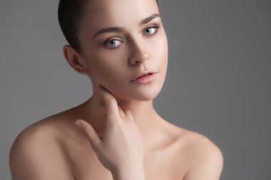 Güzel kız yüzü. Mükemmel cilt