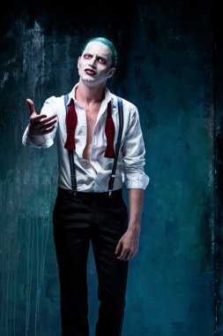 Kanlı Halloween Tema: crazy joker yüz