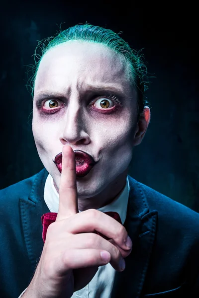 Kanlı Halloween Tema: crazy joker yüz