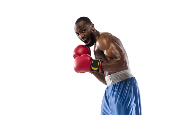 Heldere emoties van professionele bokser geïsoleerd op witte studio achtergrond, opwinding in het spel — Stockfoto
