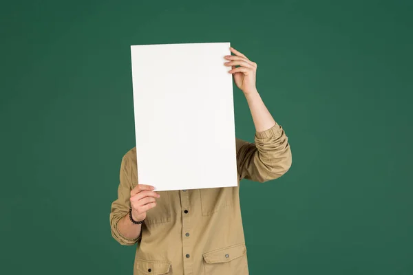 Fehér ember portré elszigetelt zöld stúdió háttér copyspace — Stock Fotó