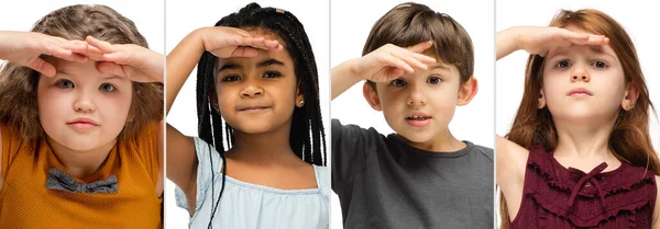 Kunstcollage aus Porträts kleiner und glücklicher Kinder isoliert auf weißem Studiohintergrund. Menschliche Emotionen, Gesichtsausdruck — Stockfoto