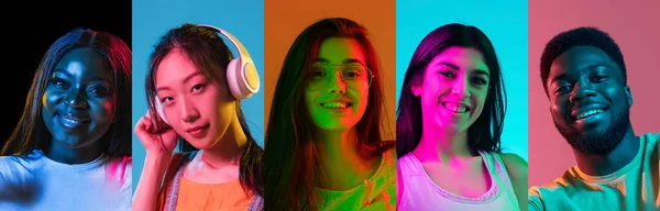 Felicità. Ritratti di gruppo di persone su sfondo multicolore in luce al neon, collage. — Foto Stock